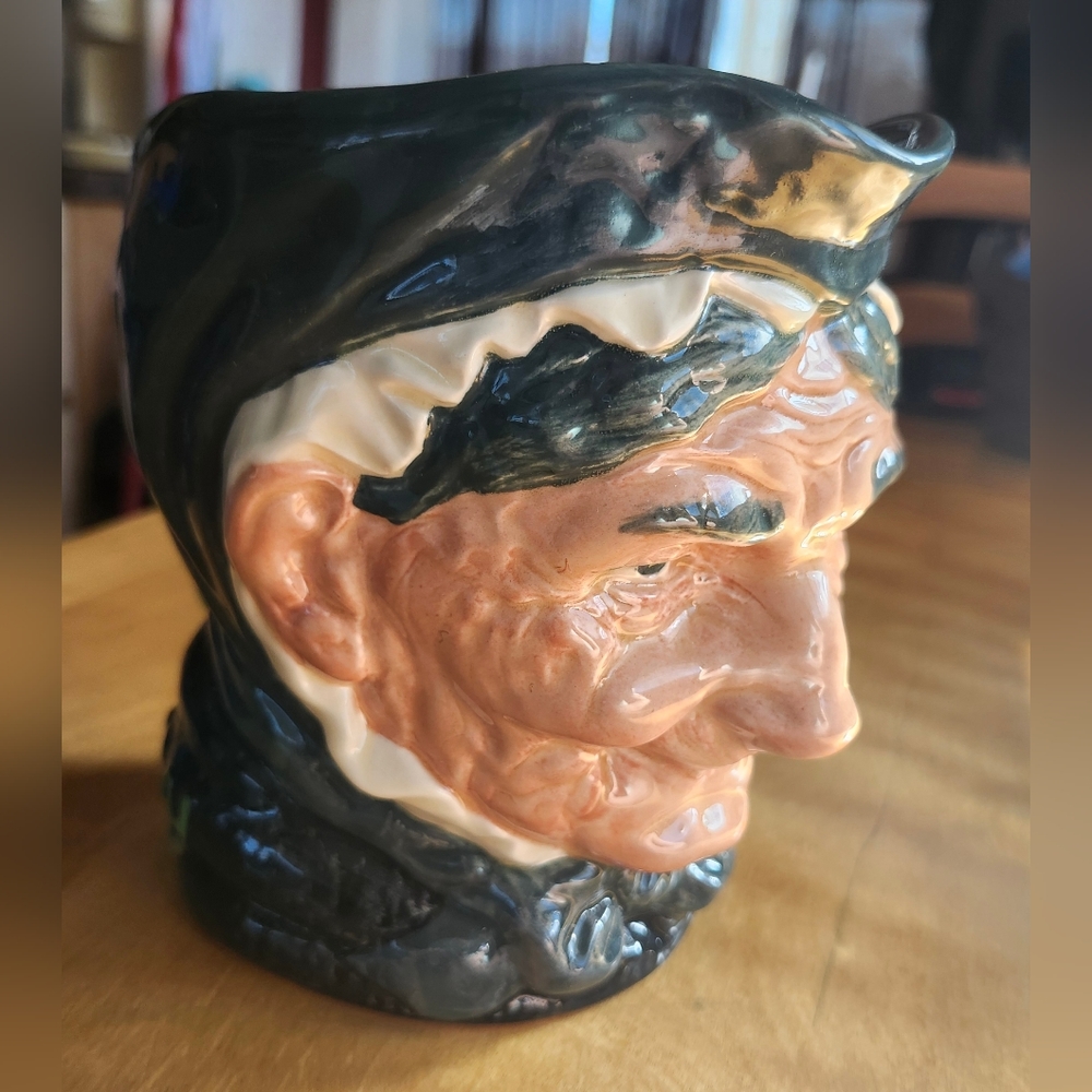 Royal Doulton "Granny" Toby Jug (Early Edition) - Picture 7 of 9